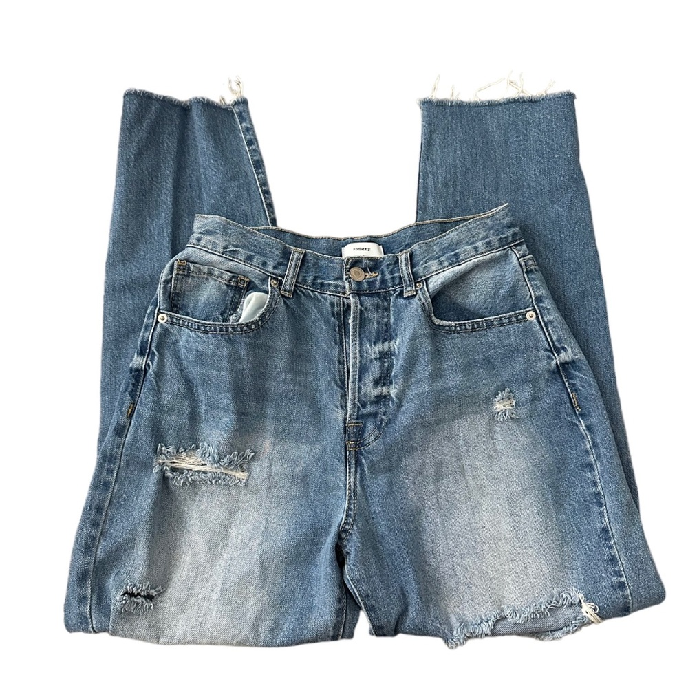 Forever 21 ripped jeans! Boyfriend type jeans they are high waisted